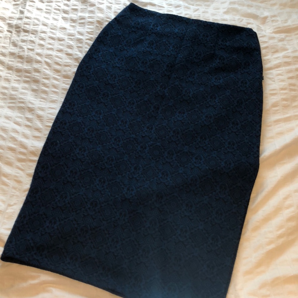 Black/Blue Patterned Pencil Skirt